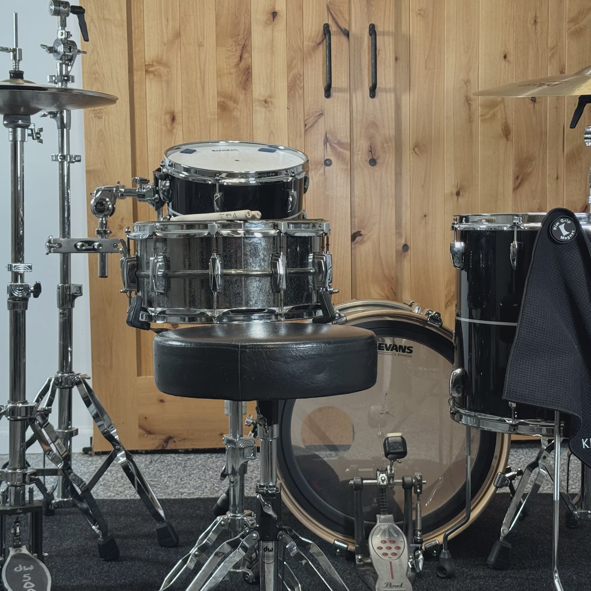 RimGrip Drum Towel - Magnetic Drummer Towel